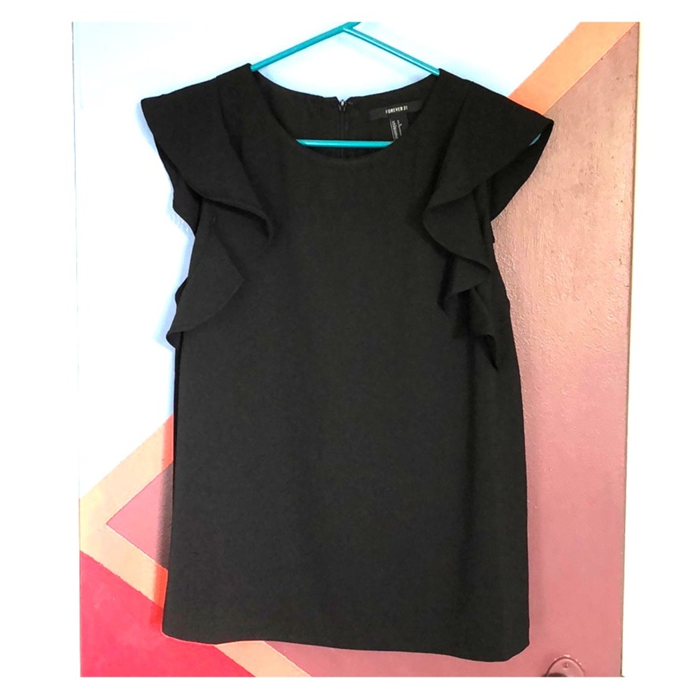 Ruffle sleeve top